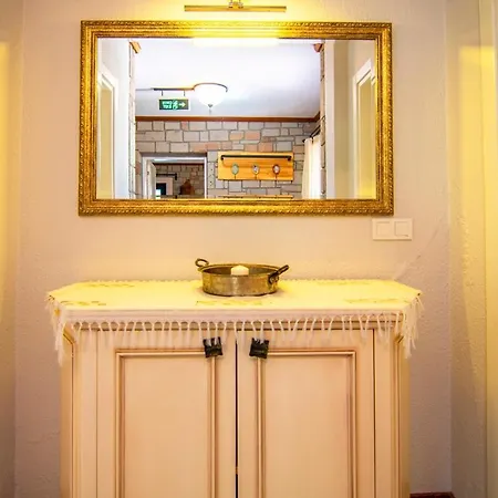 Stonehouse-1 Villa *