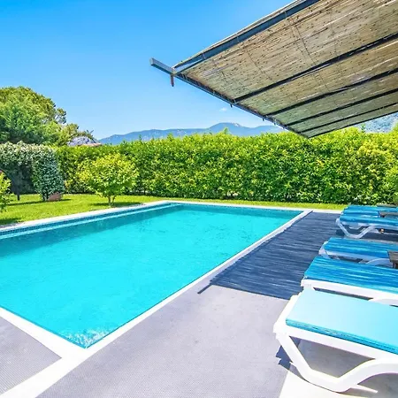 Villa Stonehouse-1 *