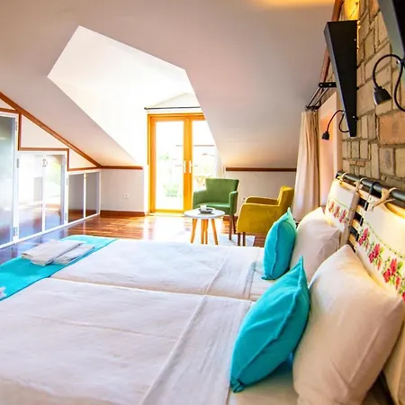 Stonehouse-1 * داليان