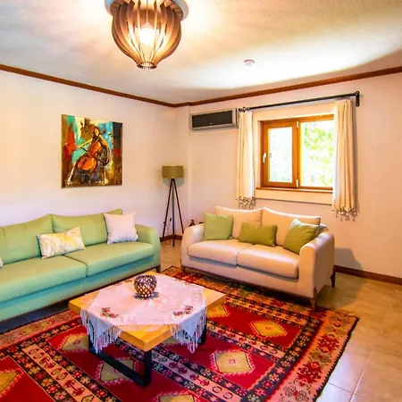 Vila Stonehouse-1 *
