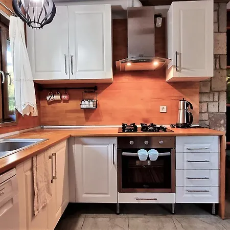 Stonehouse-1 *