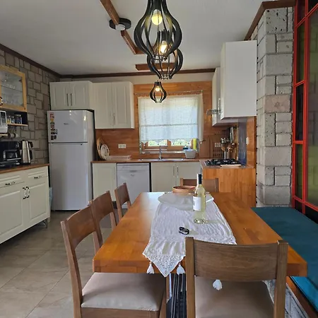 Stonehouse-1 * داليان
