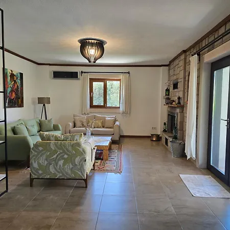 Stonehouse-1 داليان