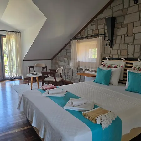 Vila Stonehouse-1 *
