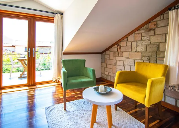 Stonehouse-1 Вилла Дальян