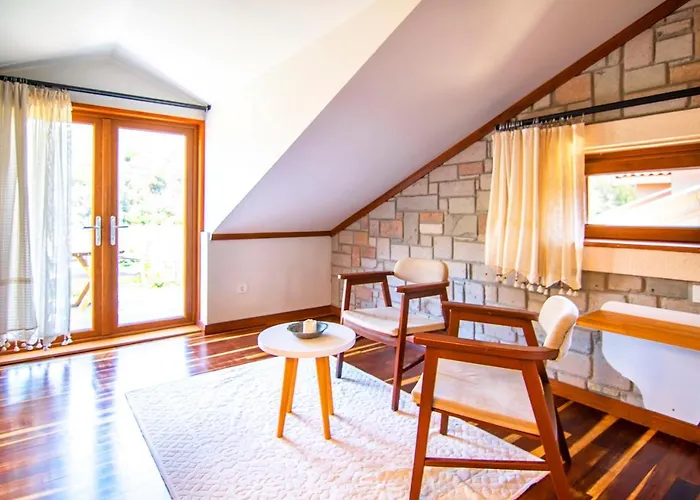 Stonehouse-1 Дальян