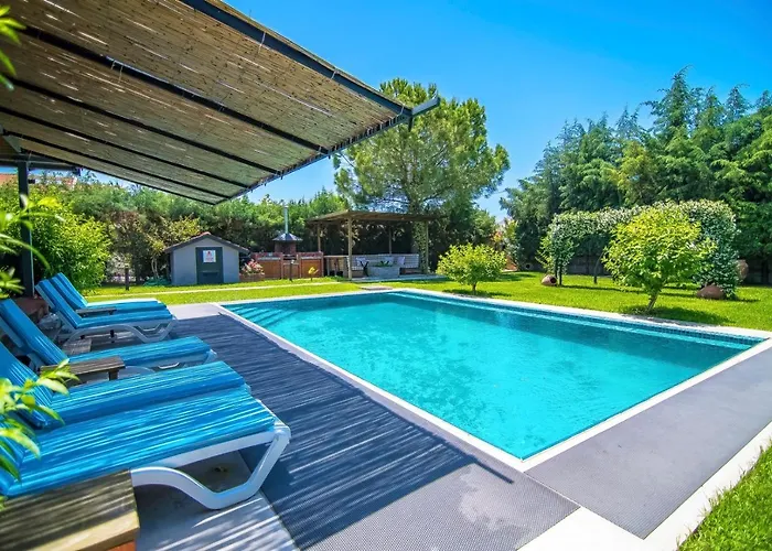 Stonehouse-1 Вилла *